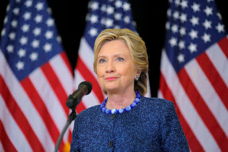 U.S. Democratic presidential nominee Hillary Clinton holds an unscheduled news conference to talk about FBI inquiries into her emails after a campaign rally in Des Moines, Iowa, U.S. October 28, 2016. REUTERS/Brian Snyder