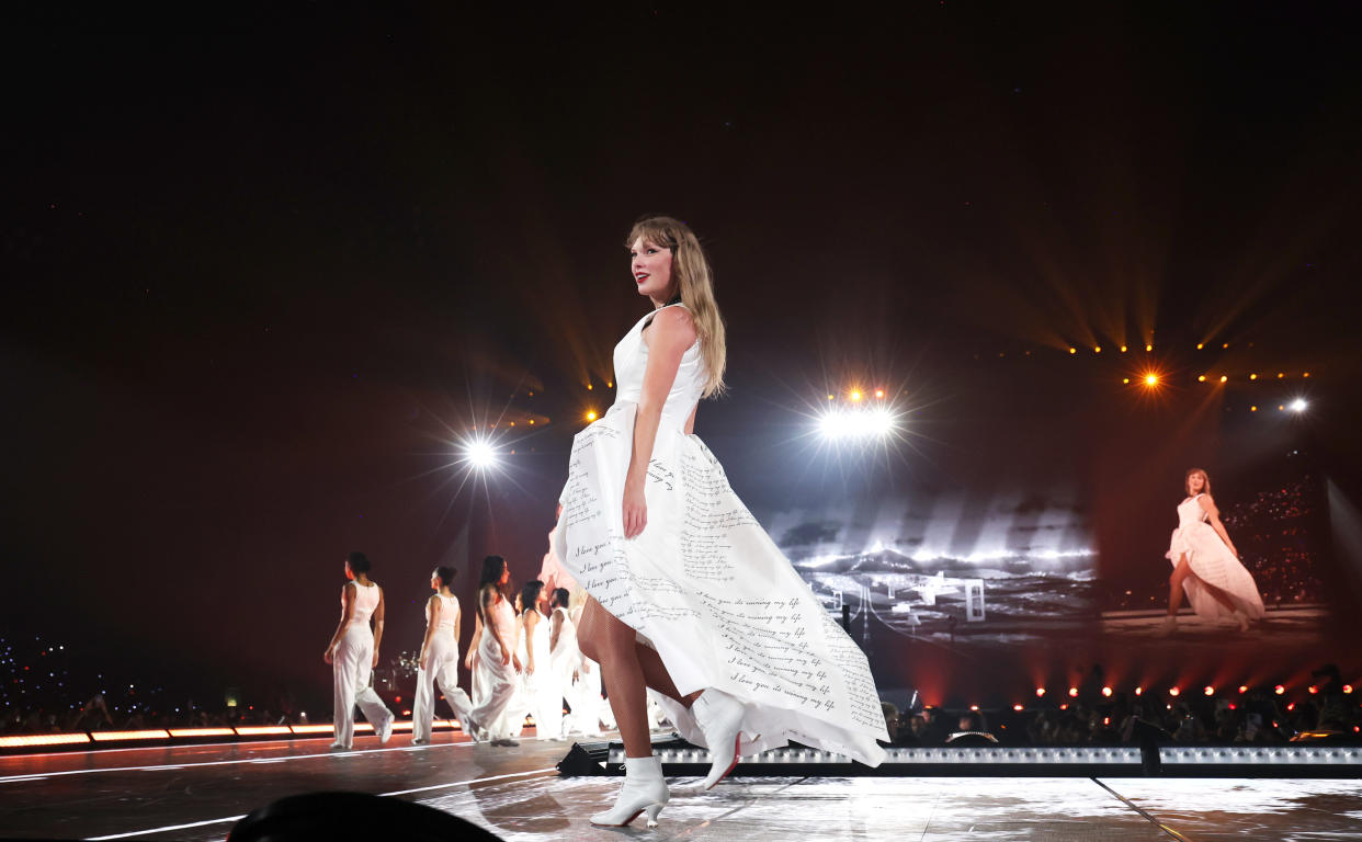 Taylor Swift | The Eras Tour - Paris, France