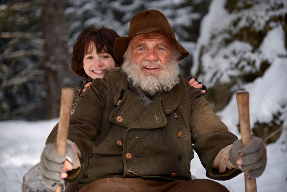 Eine Rolle, die Bruno Ganz als Schweizer nicht ablehnen konnte: In der "Heidi"-Verfilmung (2015) spielte er den Almöhi (hier mit Anuk Steffen als Heidi). (Bild: Studiocanal GmbH / Matthias Fleischer)