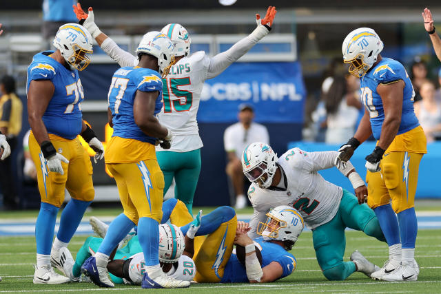 Twitter reacts to Chargers' loss, horrible defensive performance vs.  Dolphins