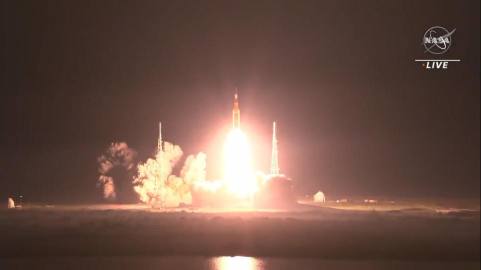 Artemis-1-lift-off-NASA-TV