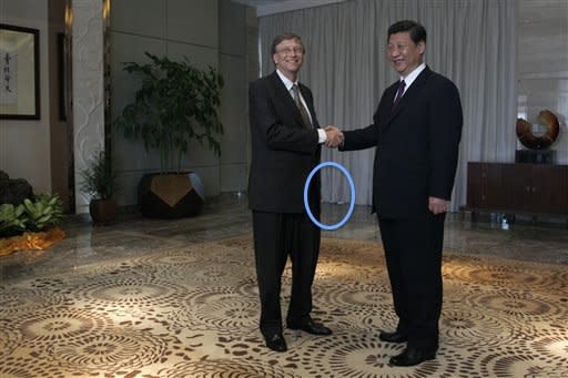 The Bill Gates Handshake: Offensive, or Just Weird? A Photo Investigation