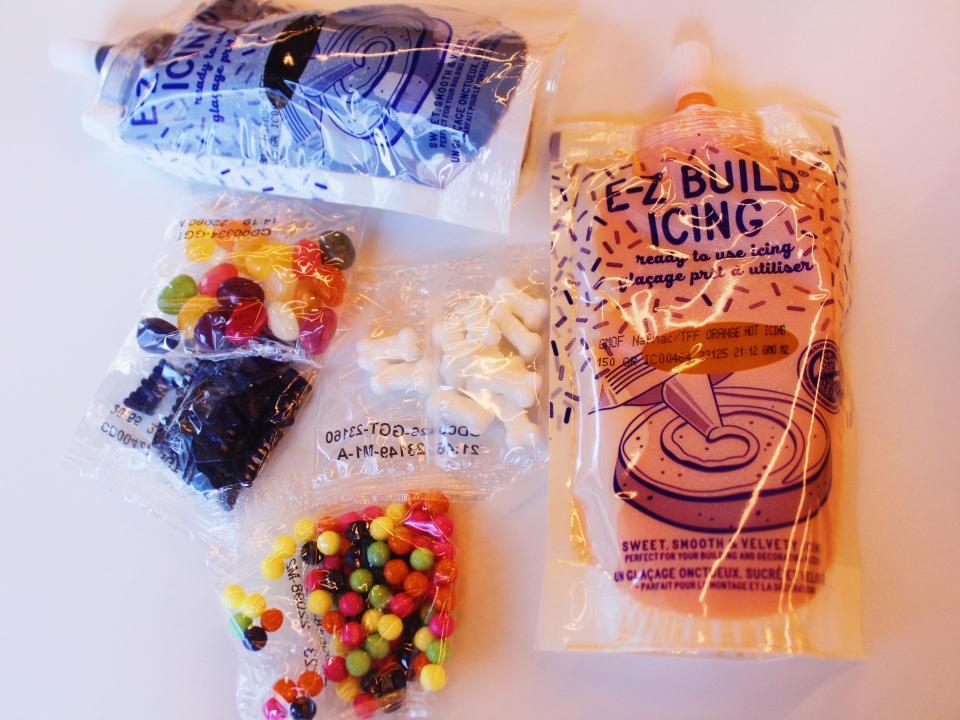 trader joes halloween house kit ingredients