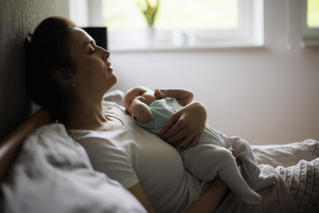 Women are telling new moms the smelly truth about postpartum