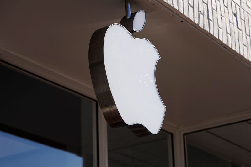 Apple Inc. reports fourth quarter earnings in Washington