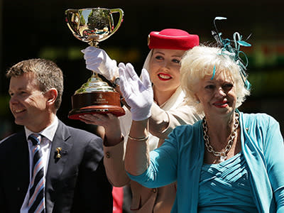  Acting Lord Mayor Susan Riley and VRC Chairman Michael Burn