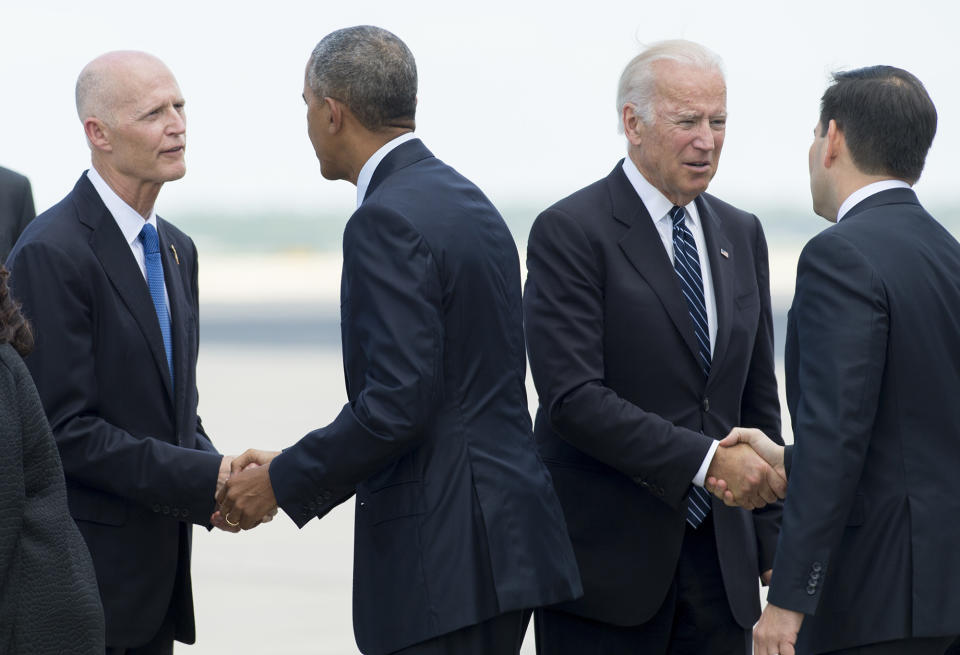 Obama visits families of the Orlando massacre victims