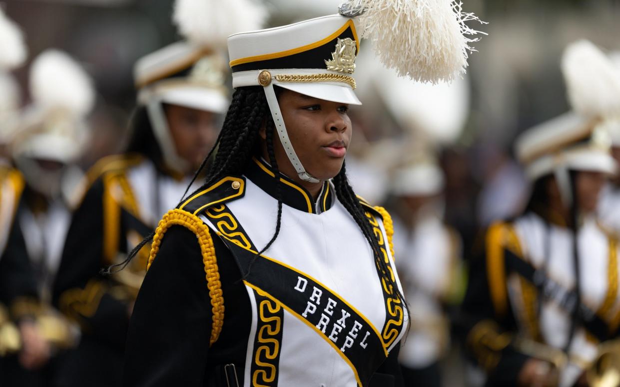 The St Katharine Drexel Prep marching band at Mardi Gras in New Orleans -  roberto galan / Alamy 