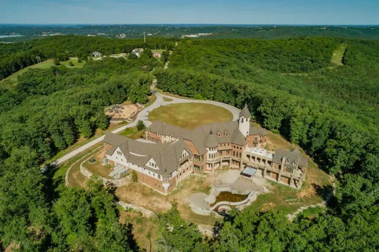 A southwest Missouri mansion, once the home of MLB All-Star pitcher Cole Hamels, has hit the market for $14.5 million. (Photos provided by: Jim Strong/ReeceNichols)