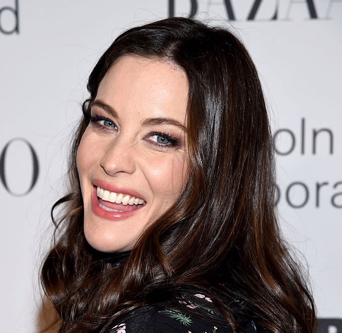 Liv Tyler’s kids cuddling will give you feels you didn’t know you could feel