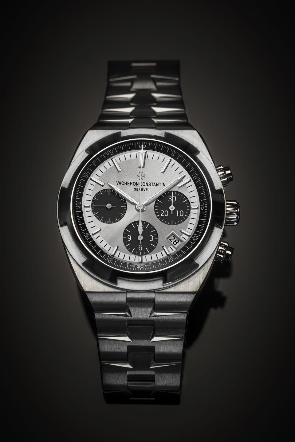 vacheron constantin overseas chronograph panda