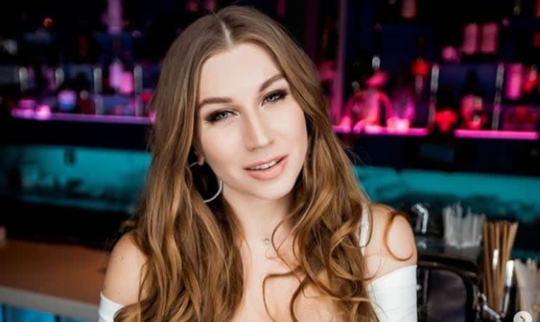 La influencer rusa Inessa Polenko resbaló desde un acantilado y cayó más de 50 metros hacia su muerte