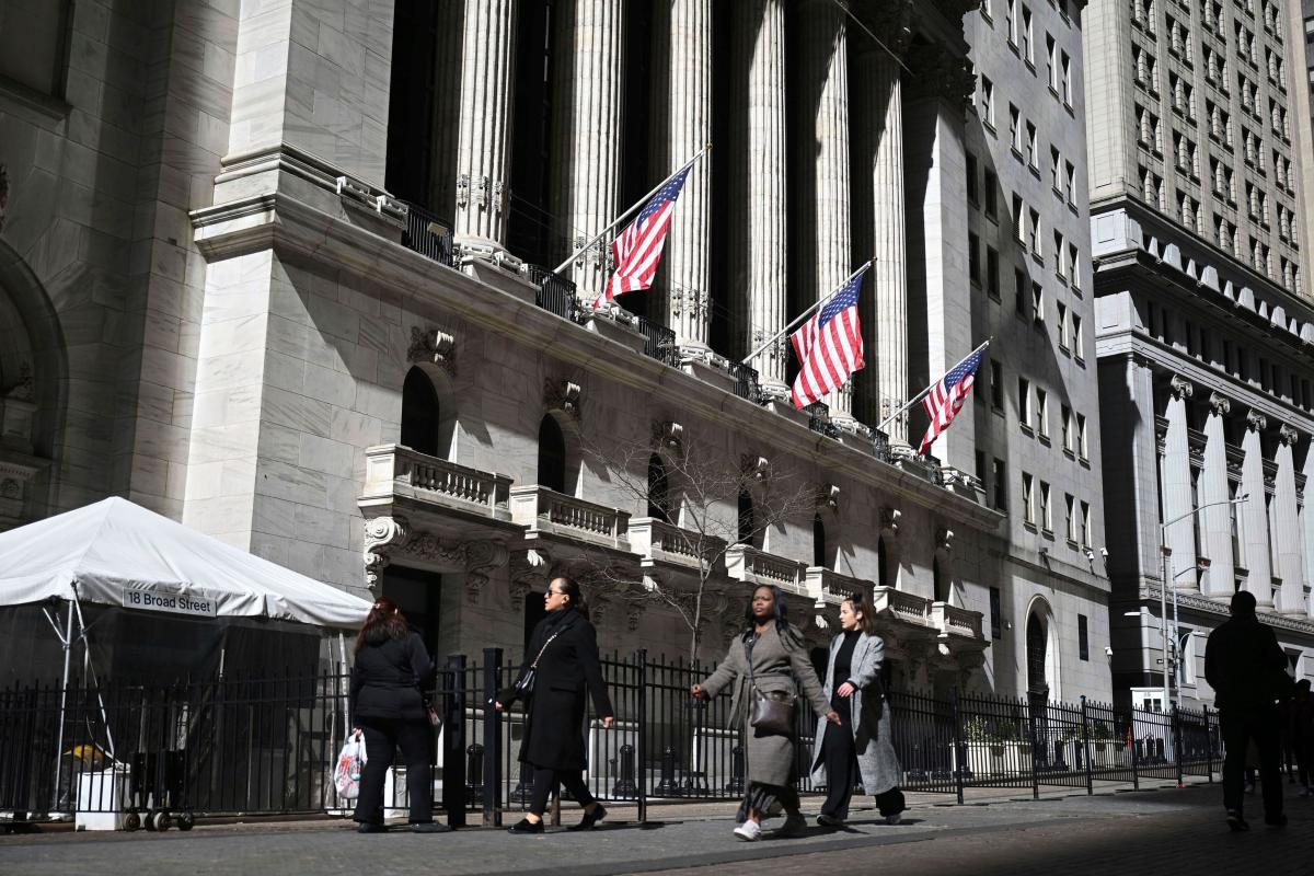 Wall street follows Europe lower as attention turns to US CPI data