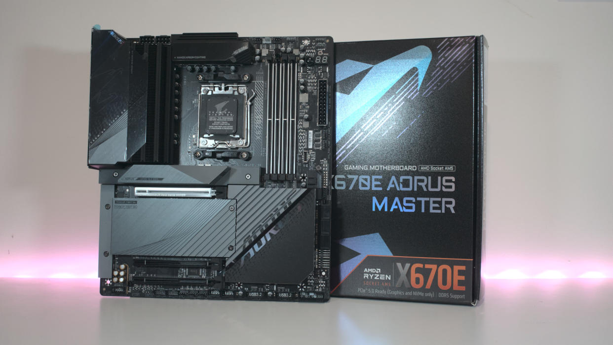  GIGABYTE X670E Aorus Master 