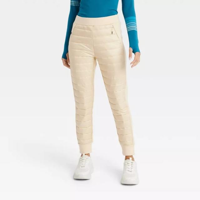 This Alo Puffer Pants Dupe Is Just $40 & 'Like a Warm Hug' for Your Legs  This Winter