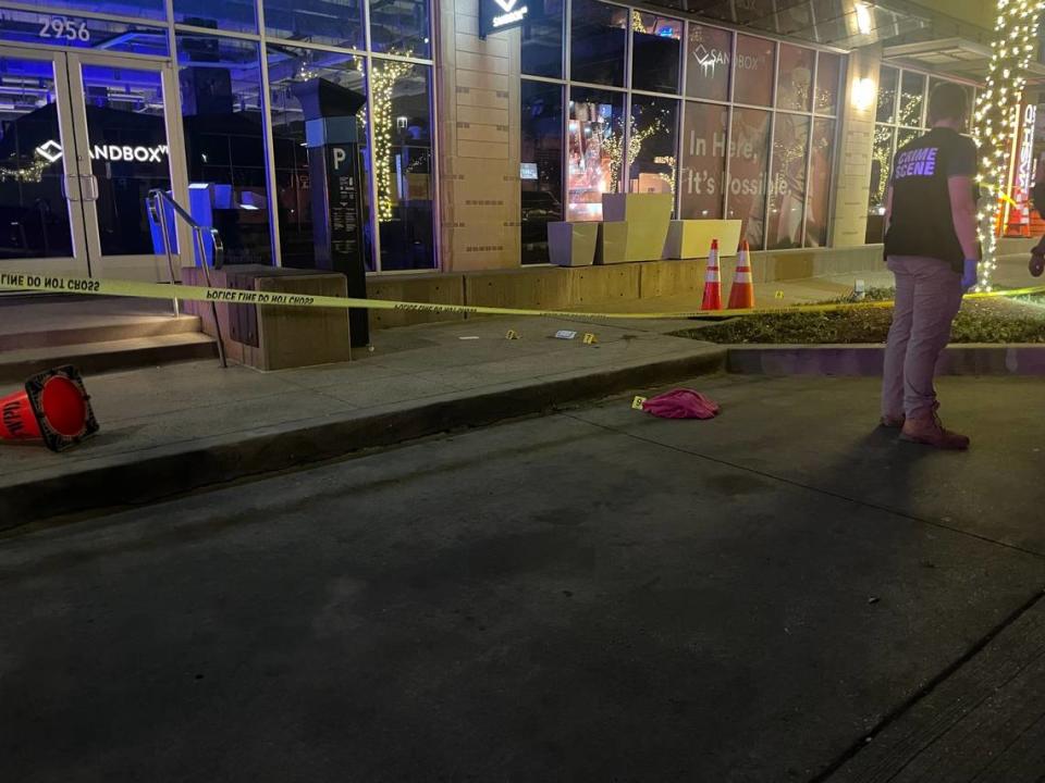 A man was shot and killed Saturday night, March 2, 2024, on the sidewalk in the 2900 block of Crockett Street in the West 7th entertainment area, according to police. James Hartley/jhartley@star-telegram.com