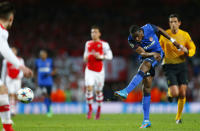 Football - Arsenal v AS Monaco - UEFA Champions League Second Round First Leg - Emirates Stadium, London, England - 25/2/15 Monaco's Geoffrey Kondogbia scores their first goal Reuters / Eddie Keogh Livepic EDITORIAL USE ONLY.