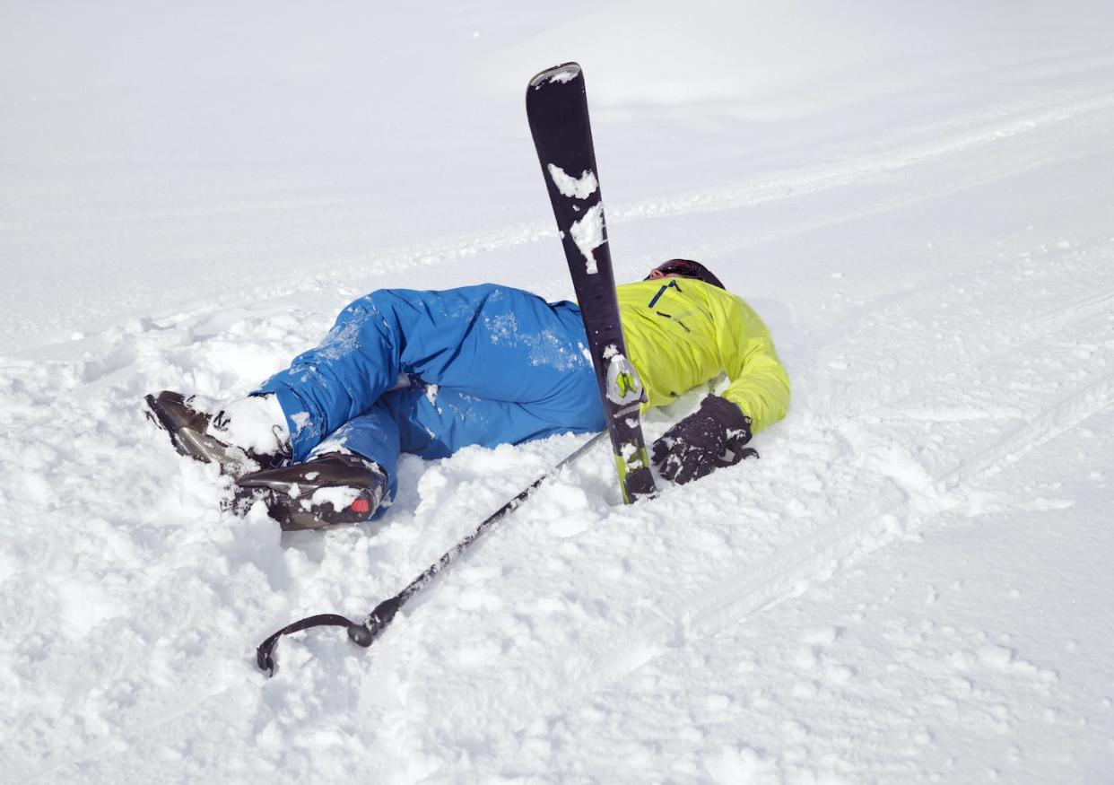 Sleep plays a critically important role in the recovery process in the days following a concussion. <a href="https://www.gettyimages.com/detail/photo/skiing-accident-royalty-free-image/164528977?phrase=concussion&adppopup=true" rel="nofollow noopener" target="_blank" data-ylk="slk:nicolamargaret/E+ via Getty Images;elm:context_link;itc:0;sec:content-canvas" class="link ">nicolamargaret/E+ via Getty Images</a>