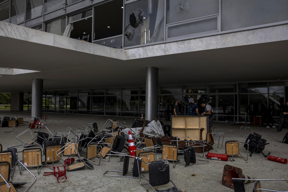 Las secuelas de un asalto en el complejo de oficinas del gobierno brasileño por parte de los partidarios de Bolsonaro en enero. (Victor Moriyama/The New York Times)
