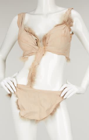 <p>Julien's Auctions</p> Raquel Welch's fur bikini