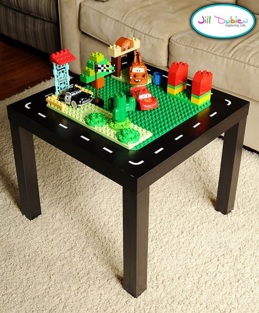 LEGO Table