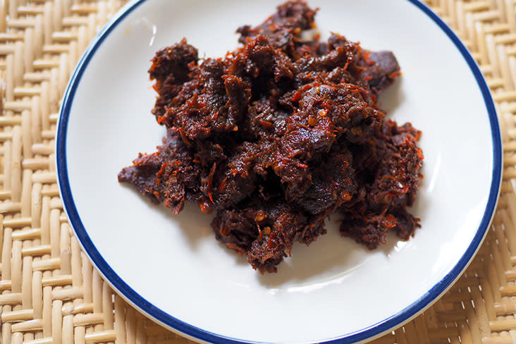 The 'daging tumbuk belado' is tender, pounded meat mixed with chillies which can be paired with anything you have at home from rice, bread to even pasta