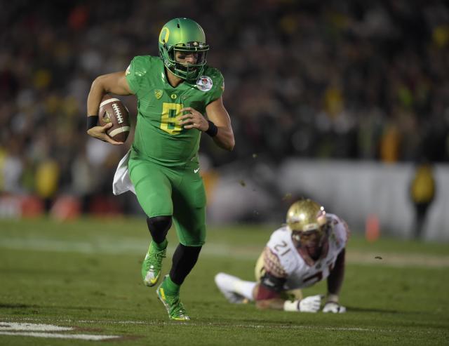 Oregon QB Bo Nix is on the verge of a truly historic season in Eugene