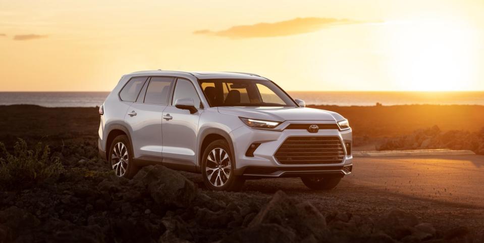 2024 toyota grand highlander