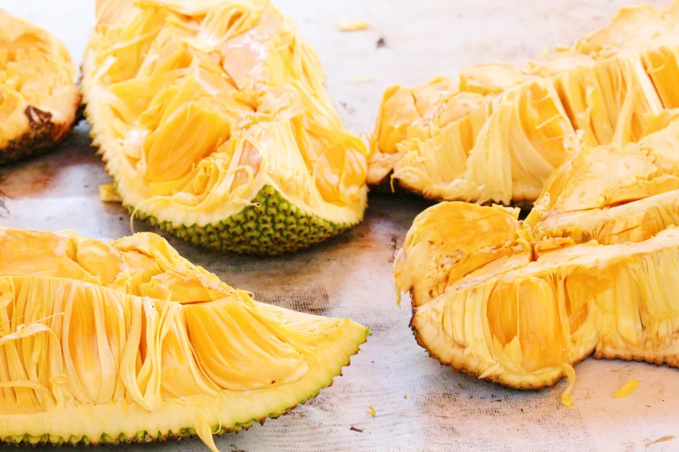 cut up jackfruit on a white cloth