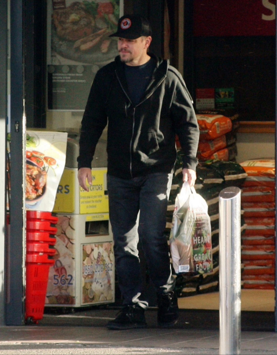 Matt Damon Shops for Groceries in Dublin, Plus Brody Jenner, Ashley Benson and More