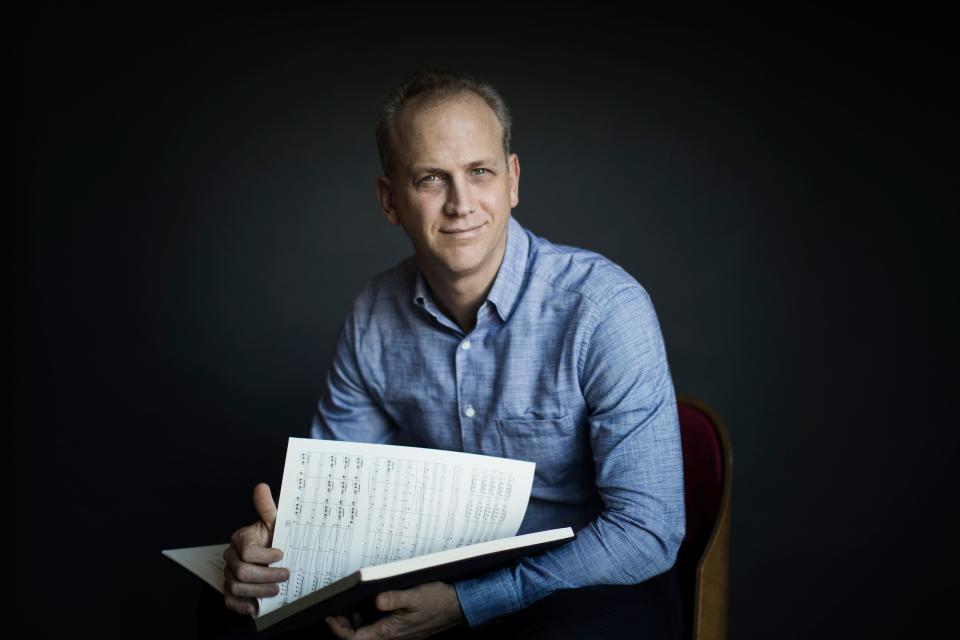 Carlos Miguel Prieto returns as a guest conductor for the Sarasota Orchestra to lead the final Masterworks series concert of the 2022-23 season.