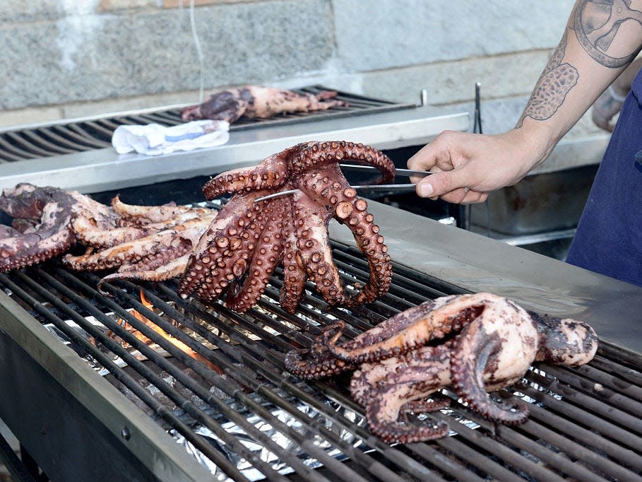 octopus grill food