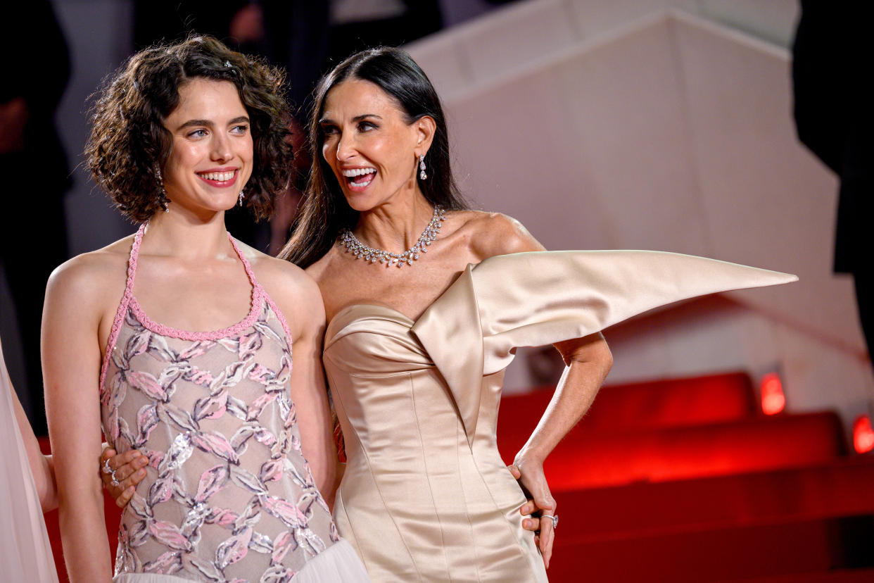 La nueva película de terror de Margaret Qualley y Demi Moore, 'The Substance', fue recibida con aplausos de la crítica y una ovación de 11 minutos en el Festival de Cannes. (Foto de Lionel Hahn/Getty Images)