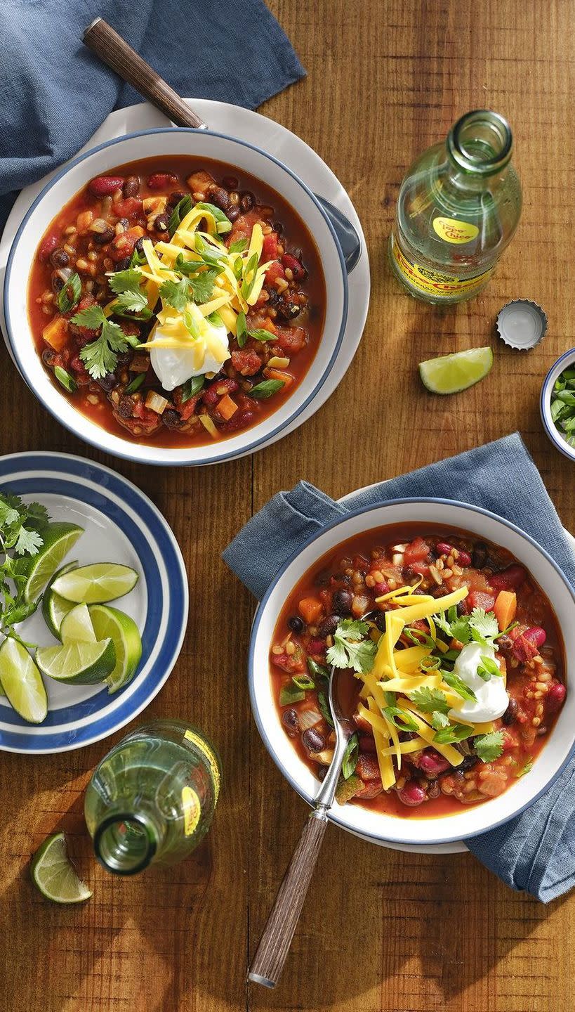 Vegetarian Chili with Grains and Beans