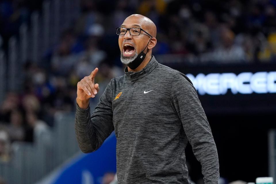 Phoenix Suns coach Monty Williams gestures to players during the first half of the team's NBA basketball game against the Golden State Warriors in San Francisco, Friday, Dec. 3, 2021. (AP Photo/Jeff Chiu).