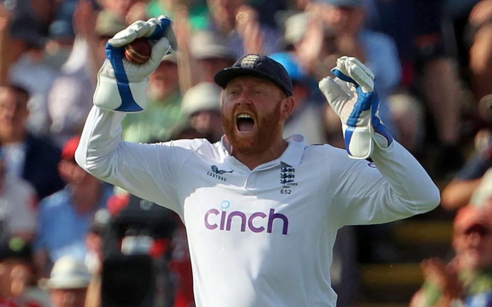 Jonny Bairstow celebrates taking the catch that snared David Warner - England&#39;s mind is made up on Bairstow v Foakes debate