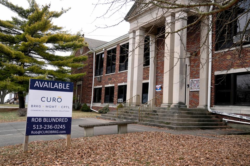 The vacant Arlington School on Carthage Avenue in Arlington Heights. The current owner plans to rehabilitate the building into 15 apartment units.