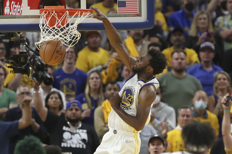 Andrew Wiggins fue determinante para la victoria de los Warriors en el quinto juego de las finales y se pusieron 3-2 sobre Boston