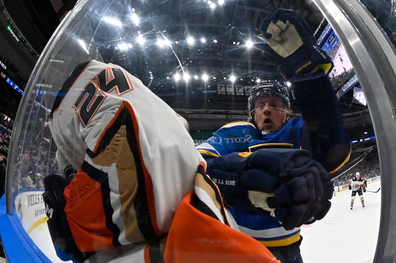 NHL: Anaheim Ducks at St. Louis Blues