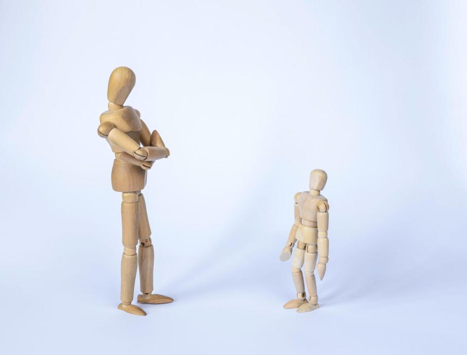 <a href="https://www.shutterstock.com/es/image-photo/wooden-mannequins-child-parent-looking-him-2153665987" rel="nofollow noopener" target="_blank" data-ylk="slk:Shutterstock / Stella106;elm:context_link;itc:0;sec:content-canvas" class="link ">Shutterstock / Stella106</a>