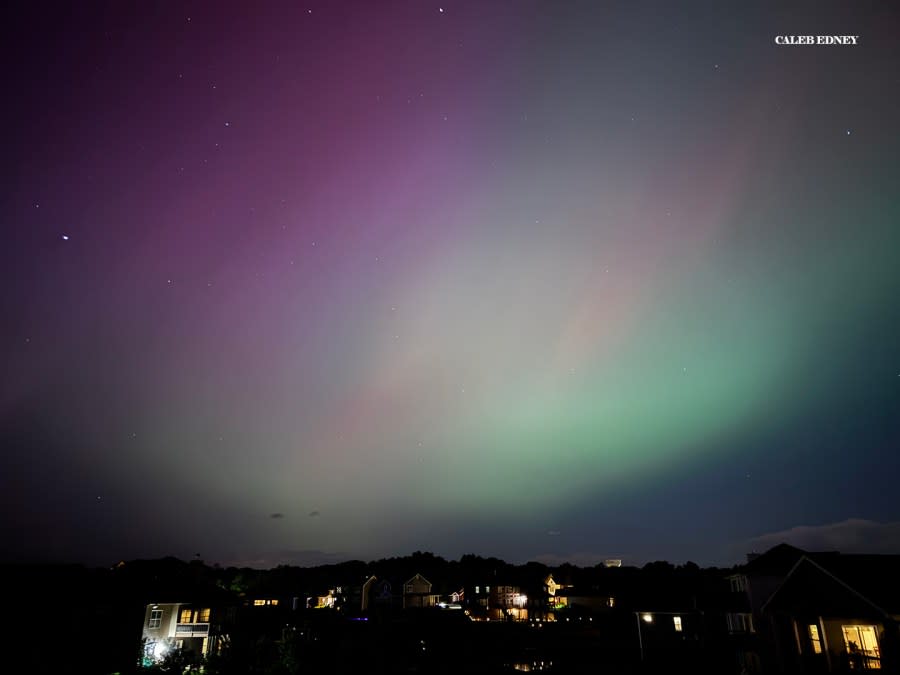 Friday’s Northern Lights captured in O’Fallon Illinois (Credt: Caleb Edney)