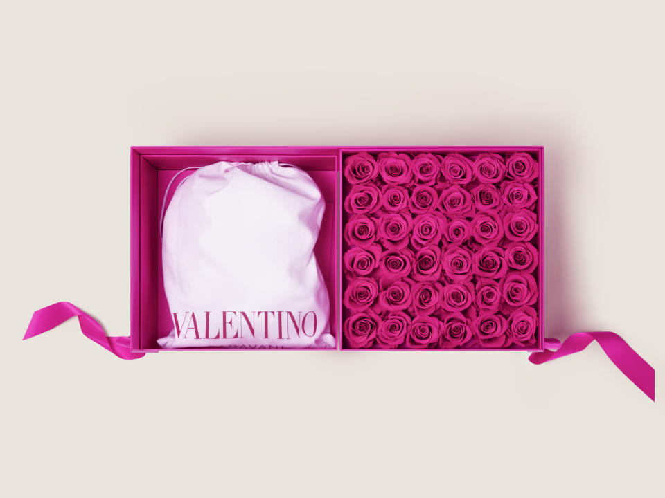 For 520, the bag will be put inside a flower box filled with roses in a shade similar to PP Pink.