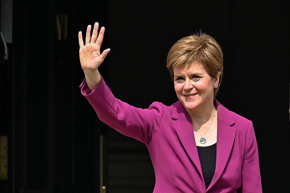 Die ehemalige erste Ministerin Nicola Sturgeon kehrt ins Bute House zurück, nachdem die SNP 2021 eine historische vierte Amtszeit in der Regierung gewonnen hat. Bild: Jeff J Mitchell/Getty Images