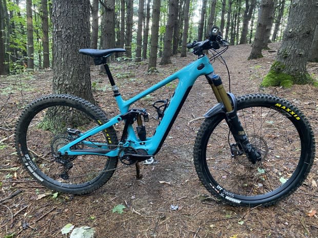 The Yeti SB160E excels on technical trails.<p>Berne Broudy</p>