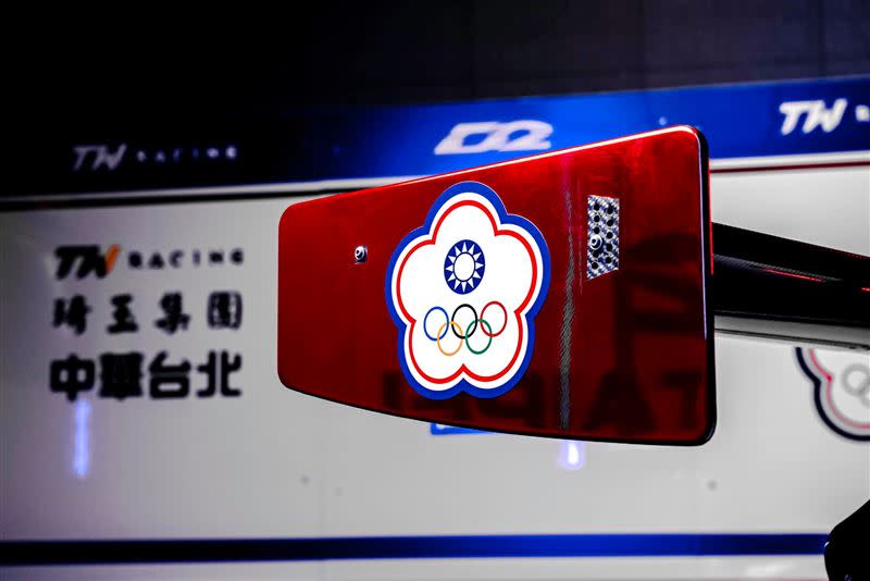 D2 Racing 比賽車輛也首度曝光，具有中華台北的特殊圖裝，讓車迷都忍不住驚呼「太美了！」！（圖／翻攝D2 Racing)