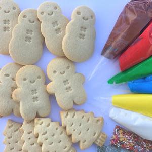 Baketivity Gingerbread Cookies Kit