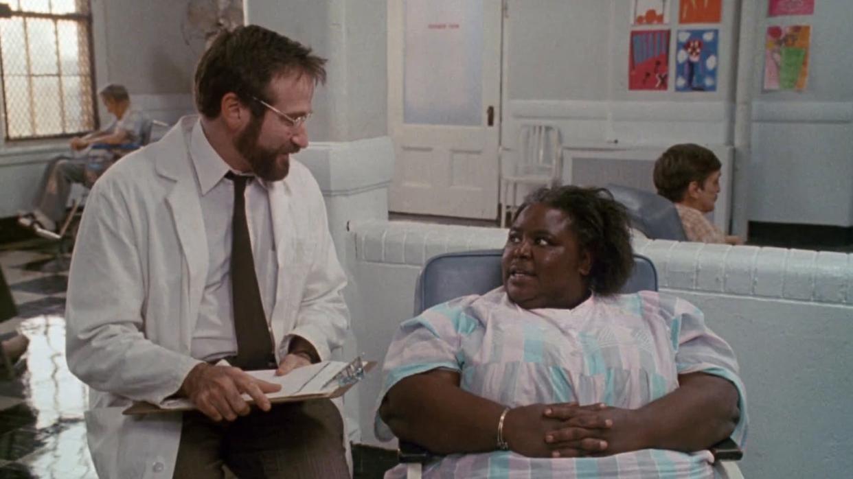 <span class="caption">Imagen de la película 'Despertares', basada en un relato de Oliver Sacks, al que interpreta Robin Williams.</span> <span class="attribution"><a class="link " href="https://m.imdb.com/title/tt0099077/mediaviewer/rm4080840705/" rel="nofollow noopener" target="_blank" data-ylk="slk:IMDB;elm:context_link;itc:0;sec:content-canvas">IMDB</a></span>