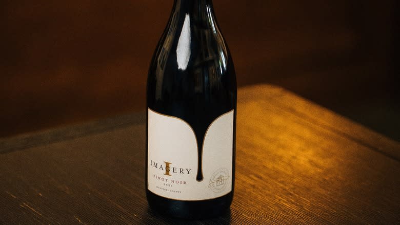 Imagery pinot noir