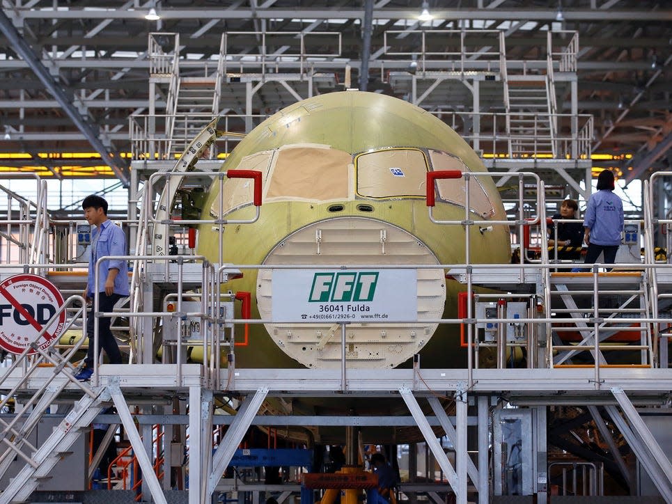 Production of the C919.