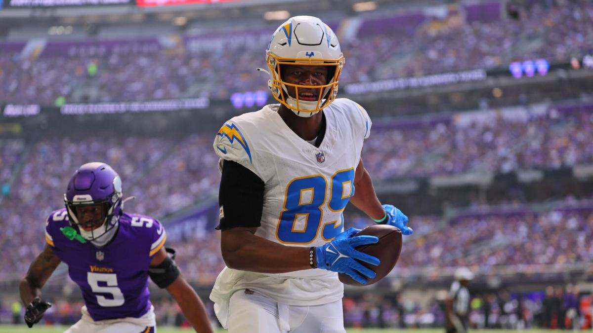 Chargers TE Donald Parham suffered a sprained wrist in Week 4 - A